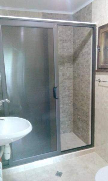 Фото номера Дом с 3 спальнями Дома для отпуска Diva Guest House г. Skandaloto 80